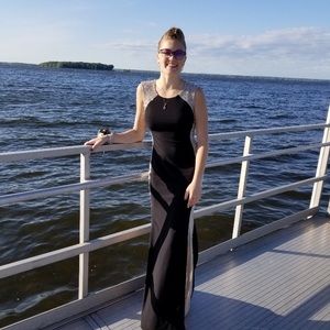 Meet your Posher, Makayla